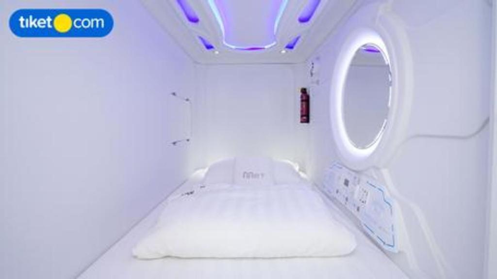 Asrama Met A Space Pod @ Chinatown Singapura